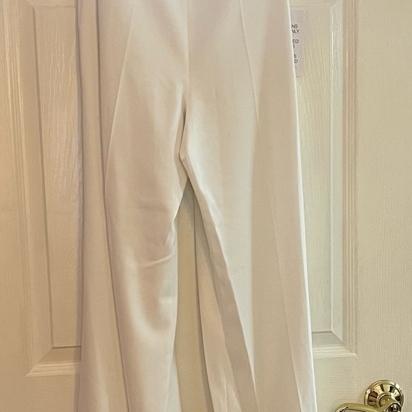 JAYGODFREY NWT White Plunging Halter Jumpsuit with Open Back, size 0 - Picture 2 of 6